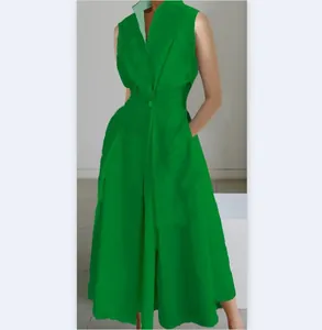 Elegant green V-neck sleeveless button-down maxi dress for stylish summer commuting
