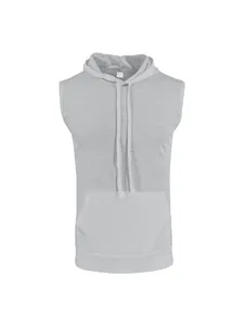Detalle de un chaleco deportivo gris sin mangas con capucha y bolsillo para hombre