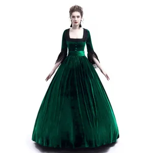 Elegantes smaragdgrünes Samtkleid im mittelalterlichen Hofstil in voller Länge