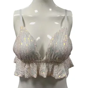Κοντινό πλάνο με παγιέτες crop top με βολάν για σκηνικές εμφανίσεις και πάρτι