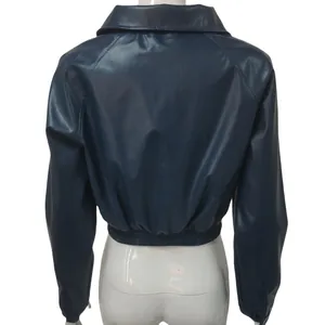 Vue arrière veste motard courte en similicuir bleu marine avec ourlet élastique