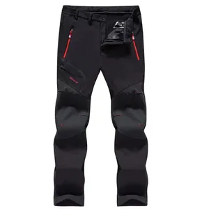 Wasserdichte Herren Softshell-Wanderhose mit Fleecefutter in Schwarz und Rot für Outdoor