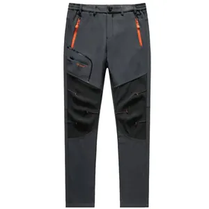 Wasserdichte Softshell Wanderhose für Herren mit orangefarbenen Reißverschluss-Details