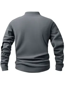 Rückansicht eines grauen Oversize-Fleece-Sweatshirts für Herren mit kurzem Reißverschluss
