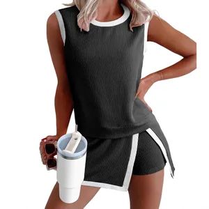 Casual women's 2-piece summer set with ribbed sleeveless top and matching shorts in grey