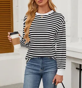 Stylish women's black and white horizontal striped long sleeve loose crewneck top