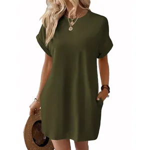 Abito t-shirt casual verde militare a maniche corte con girocollo e tasche per donna