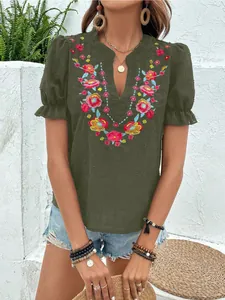 Blusa boho de gasa verde oliva con cuello en V, bordado floral y mangas abullonadas