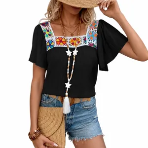 Blouse bohème chic pour femme à col carré avec broderie florale colorée au crochet