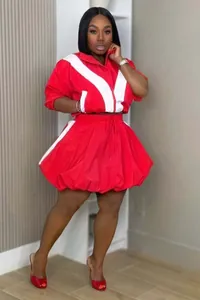 Women's sporty red and white color-blocked quick-dry bubble skirt set with zip-up jacket