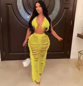 Ensemble bikini deux pièces en tricot jaune vif avec pantalon de plage à franges