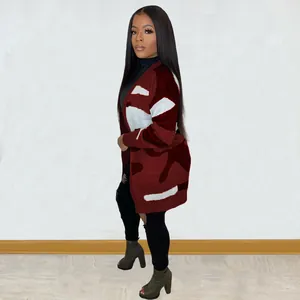 Cardigan lungo in maglia mimetica bordeaux e bianco per donna, stile casual alla moda