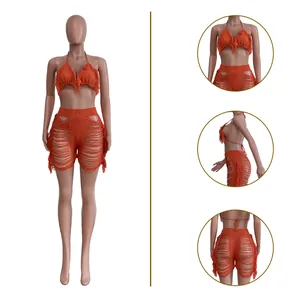 Detaillierte Ansicht des orangefarbenen Strick-Bikini-Sets von vorne seite hinten