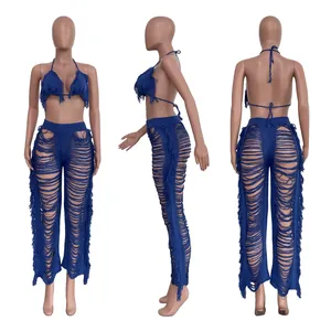 Ensemble bikini en tricot bleu avec pantalon de plage à franges, vues de face, de côté, de dos.