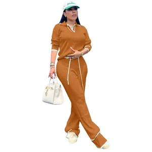 Détail de l'ensemble décontracté en tricot deux pièces pour femmes en couleur caramel