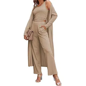 Vista completa del conjunto de punto de 3 piezas para mujer con cárdigan largo y pantalón