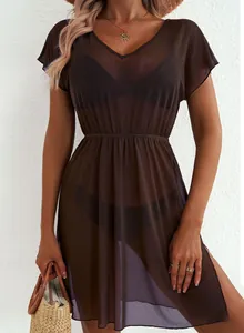 Elegantes dunkelbraunes transparentes Netzkleid mit V-Ausschnitt und tailliertem Schnitt