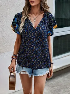 Blouse bohème à imprimé floral ethnique, col en V et manches à volants pour femme