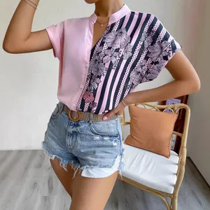 Blouse d'été élégante pour femmes avec motif floral et manches courtes chic
