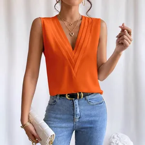 Elegantes orangefarbenes ärmelloses Oberteil mit stylischem mehrlagigem V-Ausschnitt