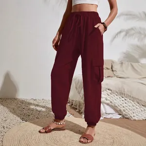 Pantalones cargo casuales de cintura alta para mujer con prácticos bolsillos en color burdeos