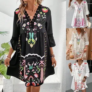Women's Bohemian V-Neck Lace Patchwork Printed Dress Summer Casual Flare Sleeve Polyester Mini Dress Vacation Sun Dress