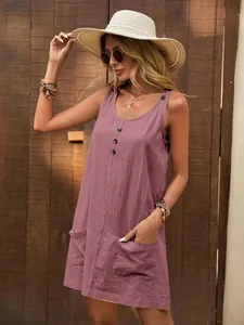 Elegant mauve sleeveless U-neck dress with buttons and front pockets for summer wear