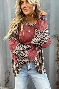 Casual boho patchwork sweatshirt with leopard print and ribbed detail for women
