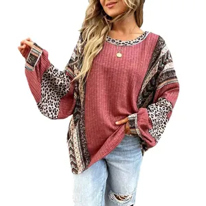 Women's loose patchwork sweatshirt with leopard print and geometric patterns in rose