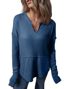 Top informal de punto gofrado azul para mujer con dobladillo en capas de manga larga