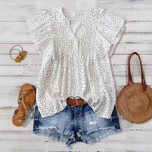 Lässige weiße Polka-Dot-Chiffonbluse mit V-Ausschnitt und Jeansshorts-Set für Damen