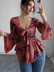 Elegante camicetta a fiori stile francese con nodo anteriore e maniche a campana alla moda
