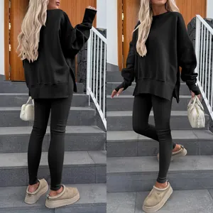 Sweat-shirt noir surdimensionné pour femmes avec leggings côtelés assortis élégants
