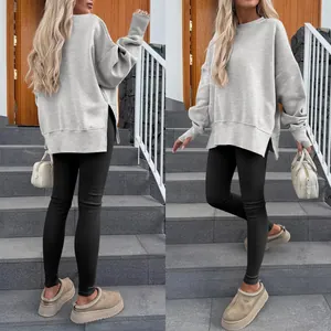 Ensemble sweat-shirt gris oversize et legging noir avec vues de face et de dos détaillées