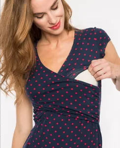 Maglia premaman per allattamento a pois con scollo a V incrociato per nutrizione