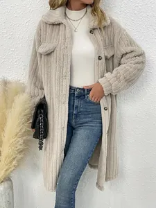 Chique oversized pluche overhemdjas voor dames met reverskraag in een beige textuur