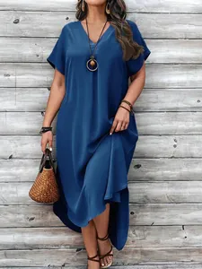 Stylish blue plus size V-neck maxi dress with short sleeves for casual summer wear
