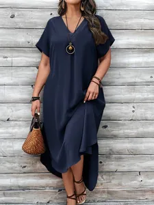 Women's stylish casual plus size V-neck navy blue loose midi dress with short sleeves