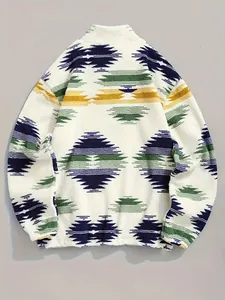 Vue détaillée du dos d'une veste en polaire blanche avec motif géométrique bohème