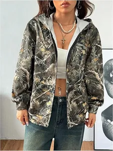 Trendy damesvest met capuchon en ritssluiting met camouflageprint voor casual stijl