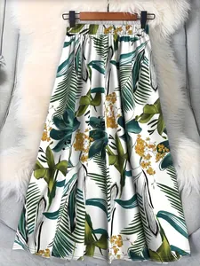 Eleganter Maxirock mit hoher Taille und lebhaftem tropischem Blatt- und Blumendruck