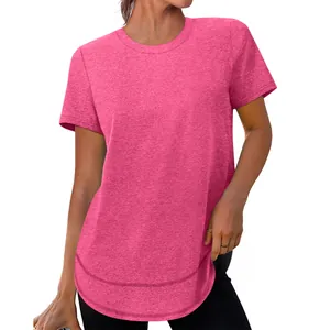 Gedetailleerd overzicht van roze dames t-shirt met ronde hals, gebogen zoom en gemêleerde stof
