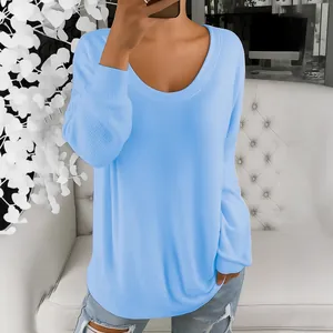 Maglione da donna in maglia a coste a maniche lunghe con scollo rotondo tinta unita