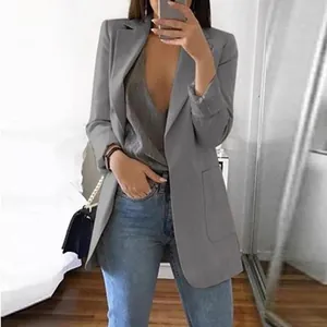 Elegante blazer casual grigio con revers e tasche per abbigliamento professionale da donna