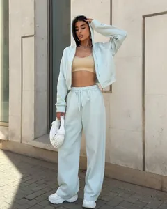 Ensemble de survêtement bleu clair décontracté avec sweat à capuche et pantalon
