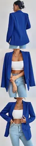 Vista detallada de una blazer azul real para mujer con diseño de estilo urbano