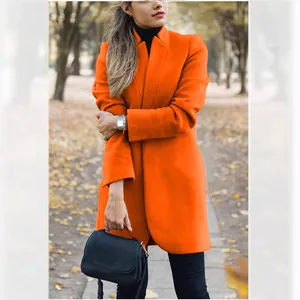 Moderner leuchtend oranger Wollmantel mit Stehkragen für herbstliche Damenmode