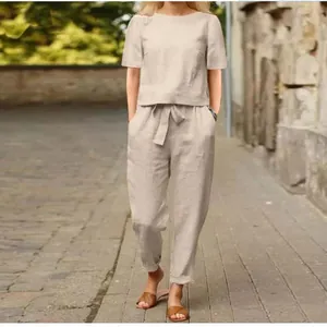Lässiges beiges Set aus Baumwolle und Leinen mit Kurzarm-Oberteil und weiter Hose für Damen