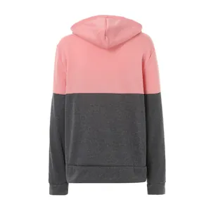 Vista posteriore di una felpa con cappuccio in pile bicolore rosa e grigio donna