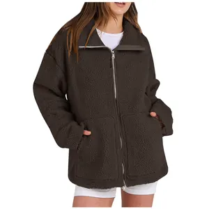 Giacca sherpa oversize marrone scuro da donna con cerniera e tasche